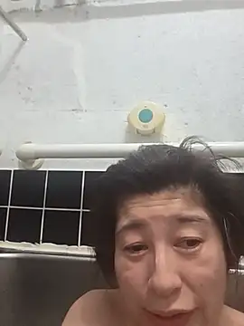 Snapshot of morikawa_sayaka chatting on 05-16-26, 12:37 morikawa sayaka online show from 05-16-26, 12:37