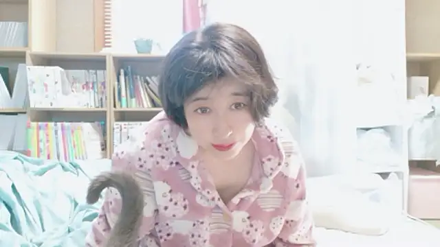 Snapshot of morikawa_sayaka chatting on 05-31-26, 11:39 morikawa sayaka online show from 05-31-26, 11:39