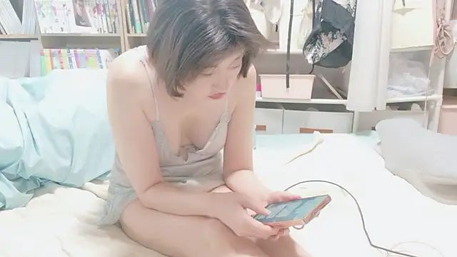 Snapshot of morikawa_sayaka chatting on 06-12-26, 06:01 morikawa sayaka online show from 06-12-26, 06:01