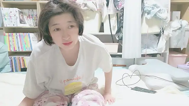 Snapshot of morikawa_sayaka chatting on 06-19-26, 12:31 morikawa sayaka online show from 06-19-26, 12:31