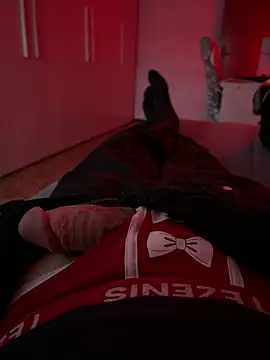 93moro online show from 12-20-24, 03:31