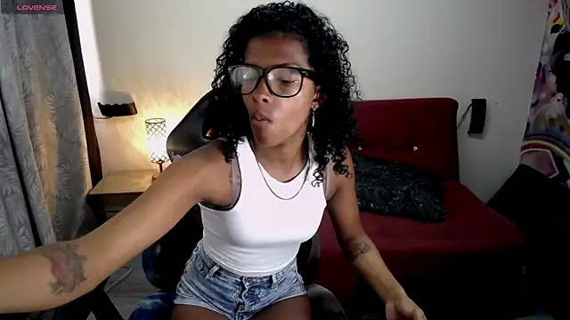 cloe cooper  online show from 09-19-25, 03:34