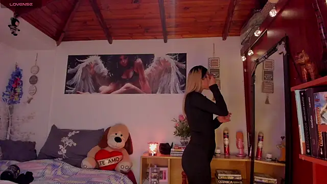 cuteweed420 online show from 04-17-26, 12:35