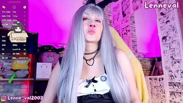 Snapshot of Lenneval1 chatting on 06-25-26, 04:23 Lenneval1 online show from 06-25-26, 04:23