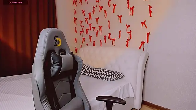 Milla Aheo online show from 04-02-26, 12:58