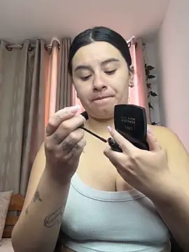 SaraBraun  online show from 10-24-25, 04:47