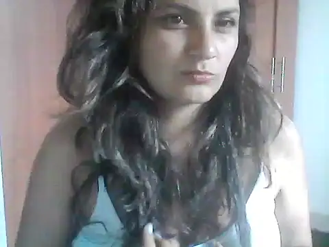 Snapshot of Mahia_M chatting on 12-19-24, 08:23 Mahia M online show from 12-19-24, 08:23