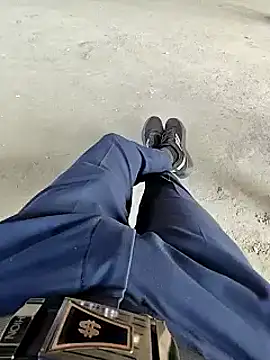 bananadick     online show from 12-31-24, 08:48