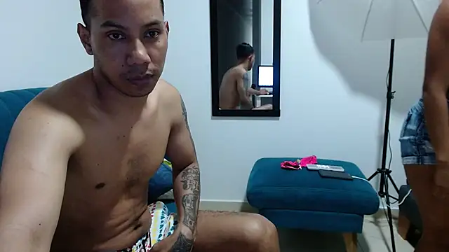 Snapshot of dream_fulfilled chatting on 02-28-25, 03:15 dream fulfilled online show from 02-28-25, 03:15