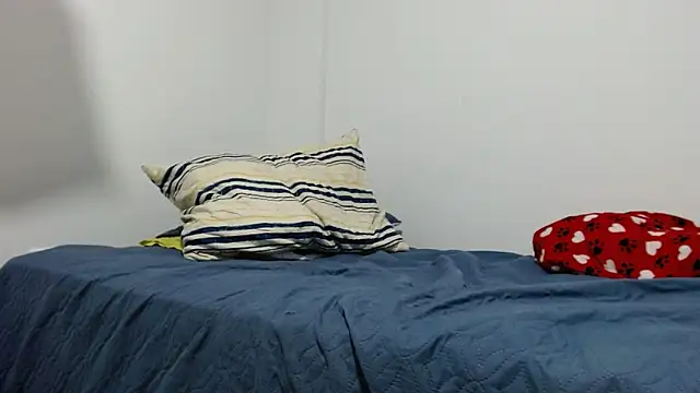 Snapshot of dream_fulfilled chatting on 03-10-25, 03:34 dream fulfilled online show from 03-10-25, 03:34