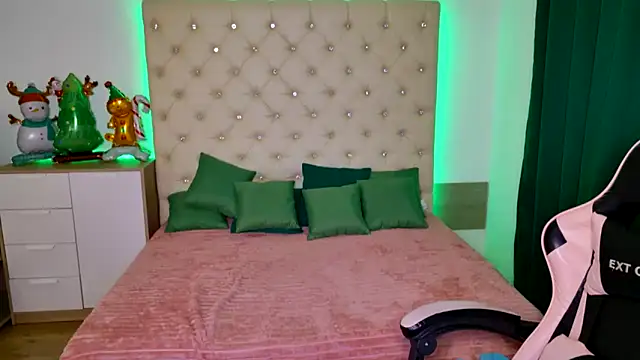 KattieSims online show from 01-11-25, 04:27