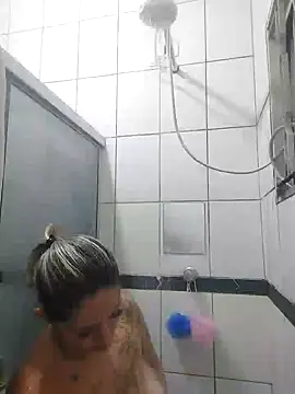 Snapshot of baixinhaloira chatting on 12-21-24, 09:58 baixinhaloira online show from 12-21-24, 09:58