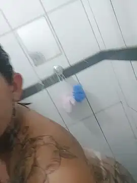 Snapshot of baixinhaloira chatting on 01-11-25, 01:06 baixinhaloira online show from 01-11-25, 01:06