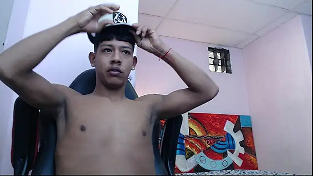 Snapshot of mr_stiven_ chatting on 01-17-25, 06:15 mr stiven  online show from 01-17-25, 06:15