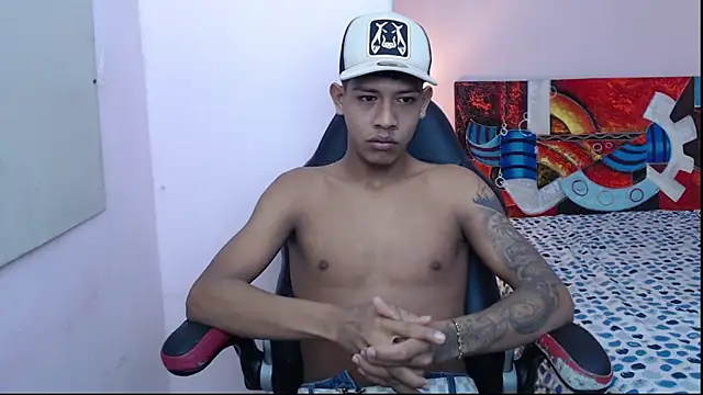 Snapshot of mr_stiven_ chatting on 01-20-25, 03:37 mr stiven  online show from 01-20-25, 03:37