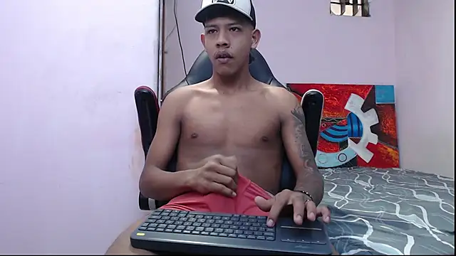 Snapshot of mr_stiven_ chatting on 02-06-25, 07:13 mr stiven  online show from 02-06-25, 07:13