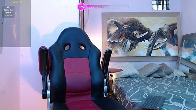 Snapshot of mr_stiven_ chatting on 03-14-25, 09:03 mr stiven  online show from 03-14-25, 09:03