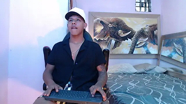 Snapshot of mr_stiven_ chatting on 03-23-25, 05:21 mr stiven  online show from 03-23-25, 05:21