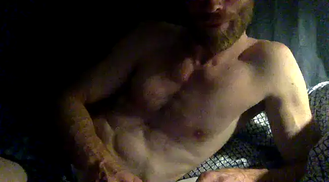 Snapshot of Twowellshapedheads chatting on 03-06-25, 06:30 Twowellshapedheads online show from 03-06-25, 06:30