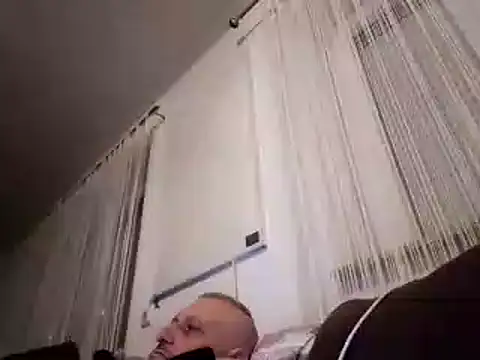 Husoban online show from 11-16-25, 04:34