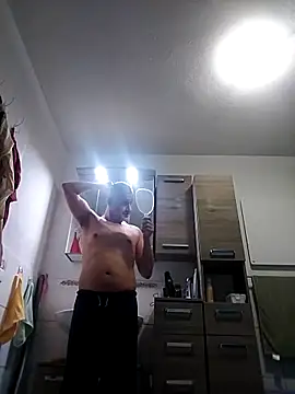 Husoban online show from 12-20-25, 04:14