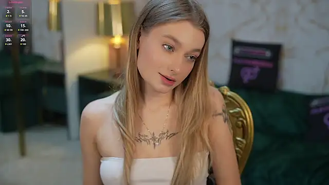 Ewa Pearl online show from 10-29-25, 07:37