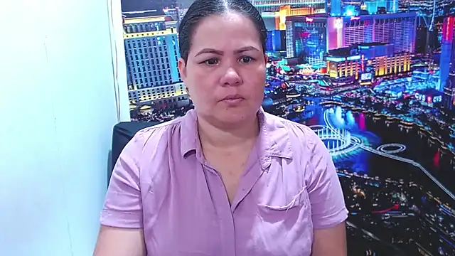 Snapshot of tamara_hottt chatting on 10-18-25, 01:23 tamara hottt online show from 10-18-25, 01:23