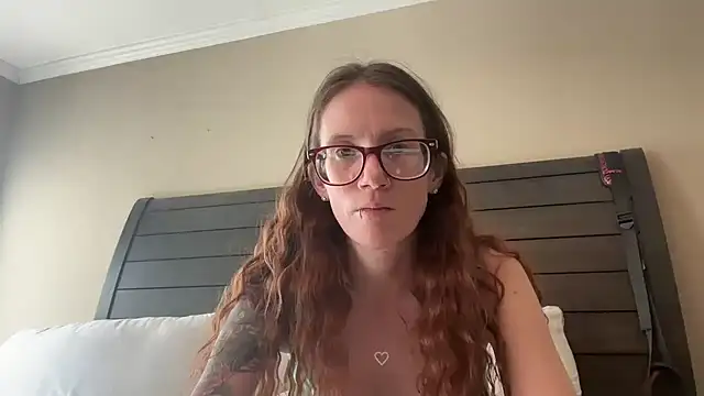 Snapshot of yourstrulylivy69 chatting on 02-21-25, 07:43 yourstrulylivy69 online show from 02-21-25, 07:43