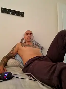 cris21324 online show from 01-18-25, 08:51