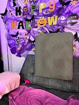 Naticol1 online show from 10-24-25, 03:58