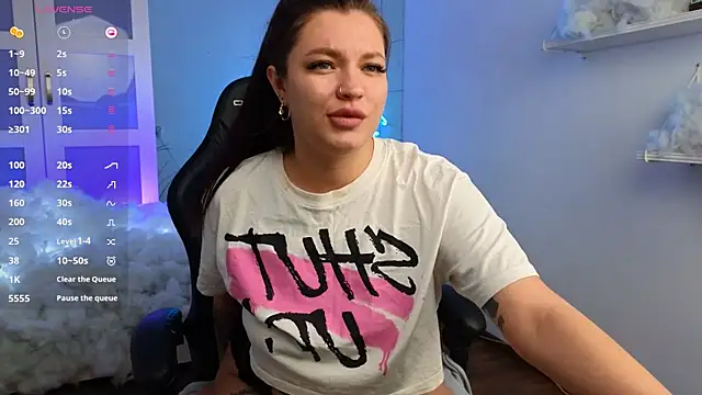 KAREN NIX online show from 12-27-24, 01:22