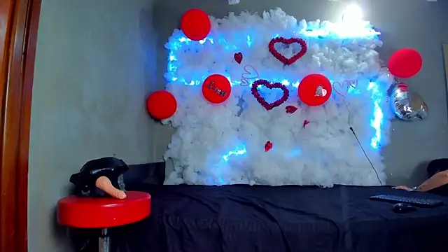 ladies of pleasure69 online show from 02-25-25, 06:53