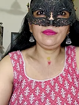 Snapshot of sexy_bhabhi69 chatting on 06-08-26, 08:37 sexy bhabhi69 online show from 06-08-26, 08:37