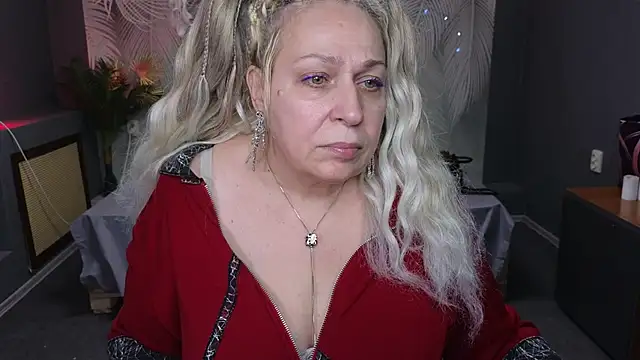 Snapshot of Penelope_Pinky chatting on 01-30-25, 02:15 Penelope Pinky online show from 01-30-25, 02:15