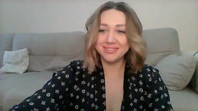 Snapshot of VickyLove047 chatting on 02-24-25, 05:43 VickyLove047 online show from 02-24-25, 05:43
