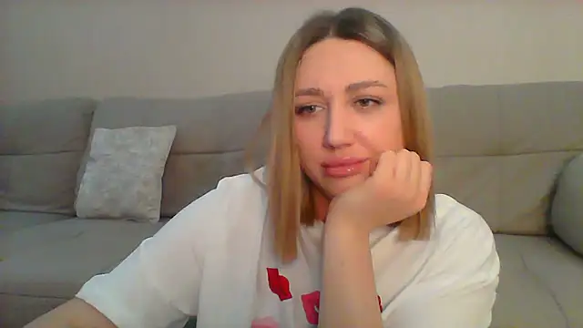 Snapshot of VickyLove047 chatting on 03-04-25, 06:58 VickyLove047 online show from 03-04-25, 06:58