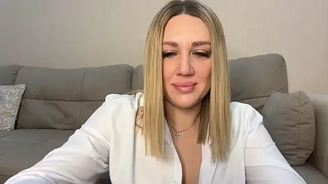 Snapshot of VickyLove047 chatting on 09-26-25, 06:28 VickyLove047 online show from 09-26-25, 06:28