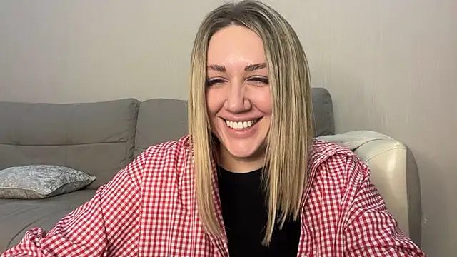 Snapshot of VickyLove047 chatting on 10-12-25, 10:36 VickyLove047 online show from 10-12-25, 10:36