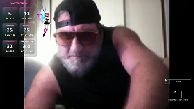 Snapshot of OutloudCountnClouds chatting on 09-12-25, 09:42 OutloudCountnClouds online show from 09-12-25, 09:42
