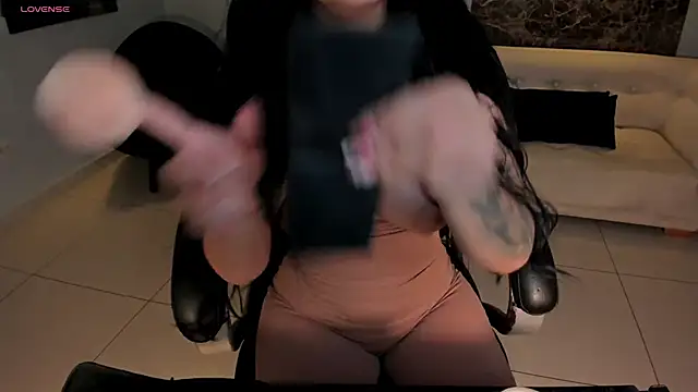 FernandaX1 online show from 12-05-25, 10:24