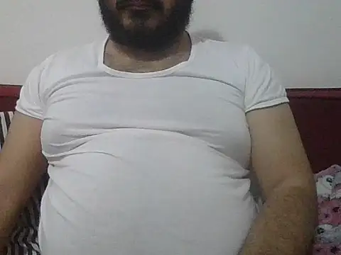 Snapshot of UrfavSlaveBitch chatting on 03-03-26, 06:36 UrfavSlaveBitch online show from 03-03-26, 06:36