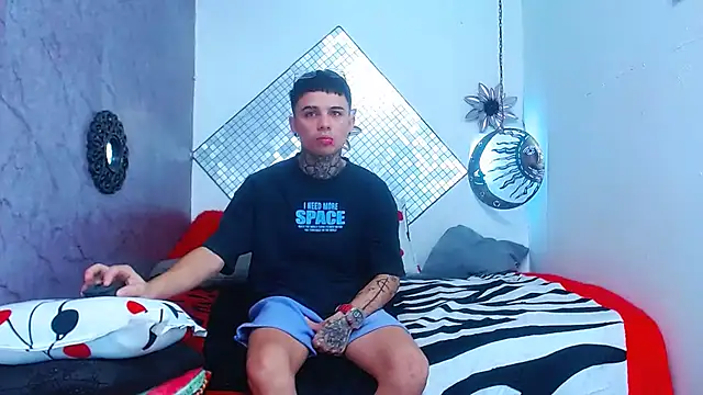 exotic hot couple online show from 02-24-25, 09:09