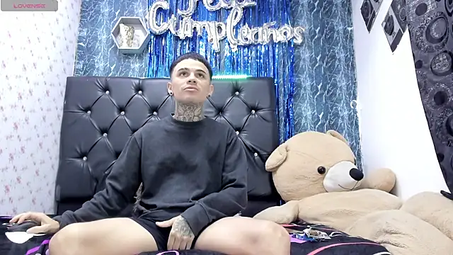 exotic hot couple online show from 02-01-26, 10:41