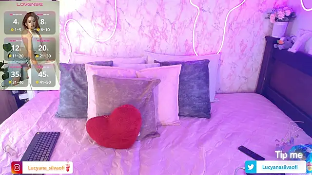 LucyanaSilva online show from 10-11-25, 02:15