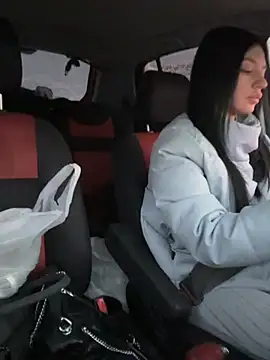 JulliaVegas online show from 02-04-25, 01:56