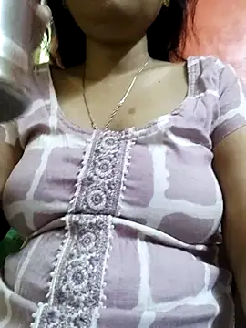 Snapshot of sunita-doll chatting on 03-09-25, 01:37 sunita-doll online show from 03-09-25, 01:37