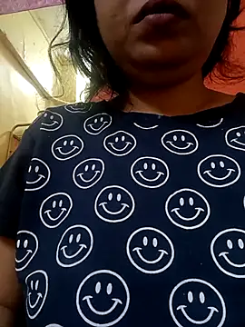 Snapshot of sunita-doll chatting on 11-19-25, 01:27 sunita-doll online show from 11-19-25, 01:27