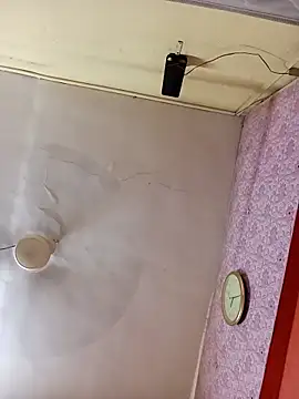 Snapshot of sunita-doll chatting on 11-26-25, 03:40 sunita-doll online show from 11-26-25, 03:40