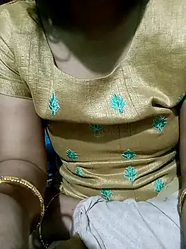 Snapshot of sunita-doll chatting on 04-07-26, 02:12 sunita-doll online show from 04-07-26, 02:12