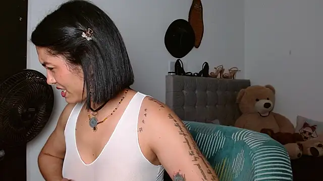 Sexy Lia  online show from 04-06-26, 01:36